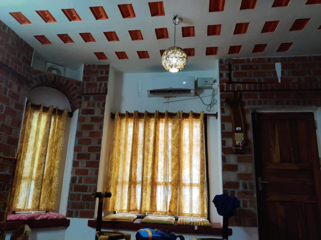 Ashtamudivillas Kollam Ngoại thất bức ảnh